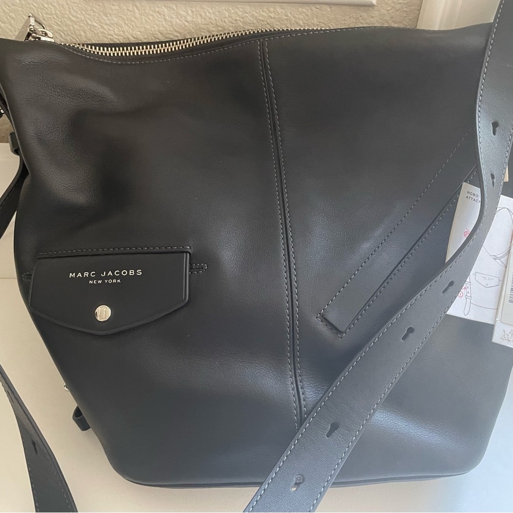 BNWT Marc Jacobs Leather Convertible Sling Hobo